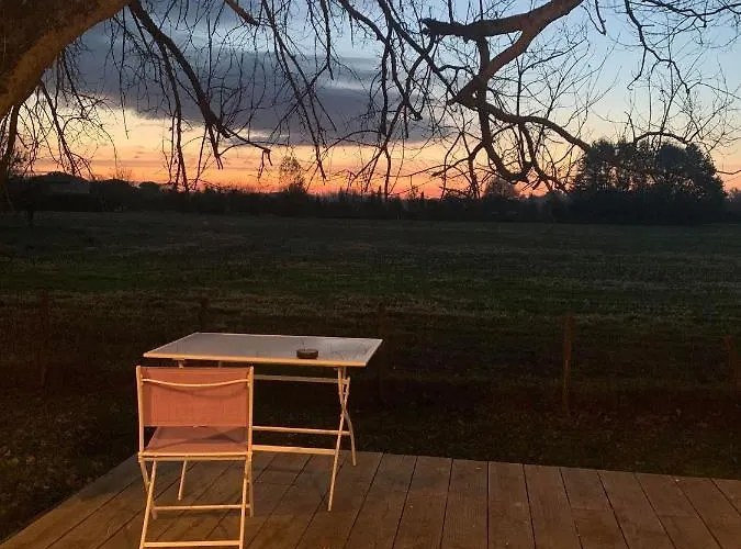 Le Du Bord De L'eau 3*